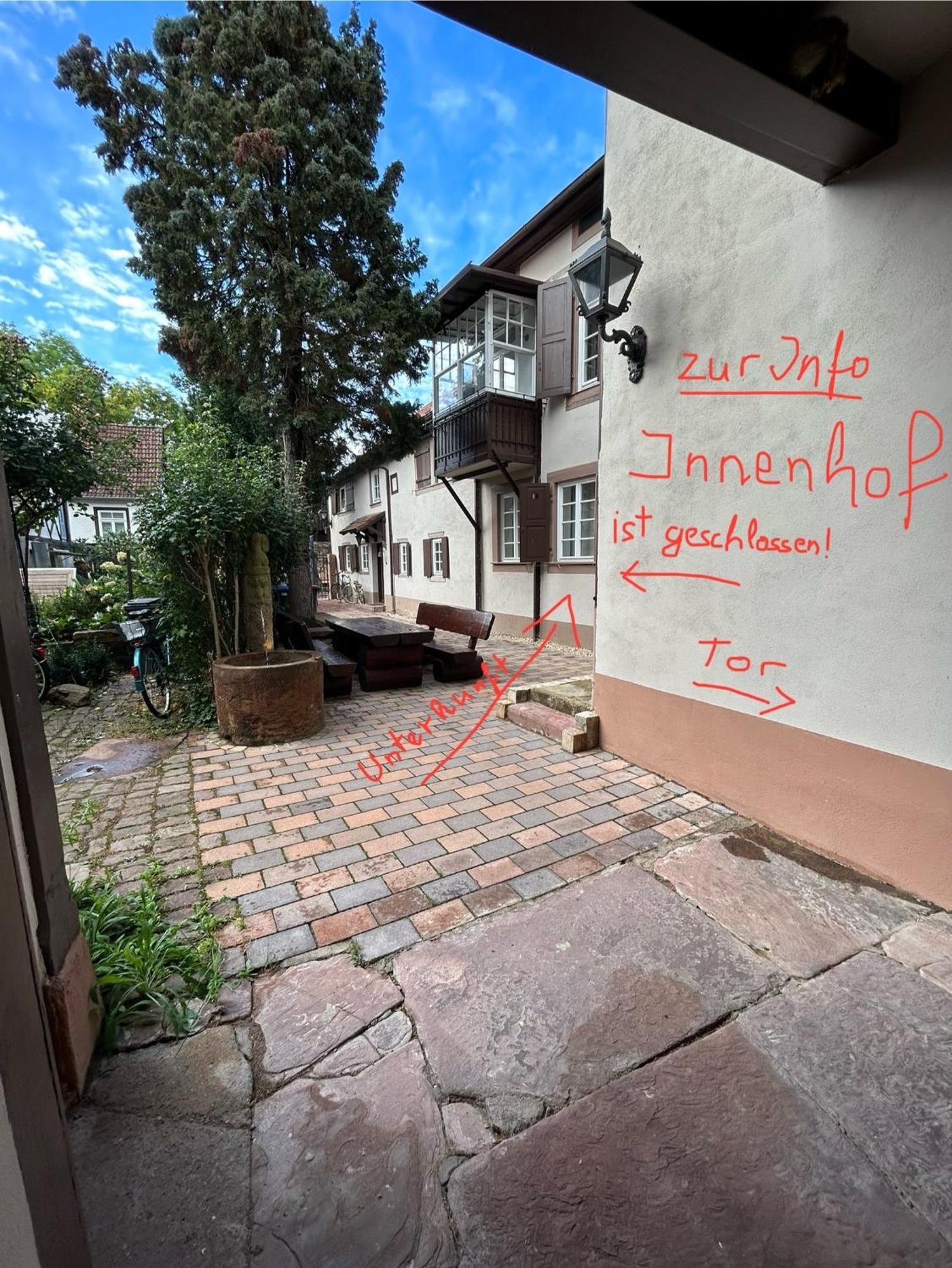 Exklusives Haus, Ruhig Gelegen Im Innenhof, Zentral, Lichtdurchflutet, Karlsruhe Bagian luar foto