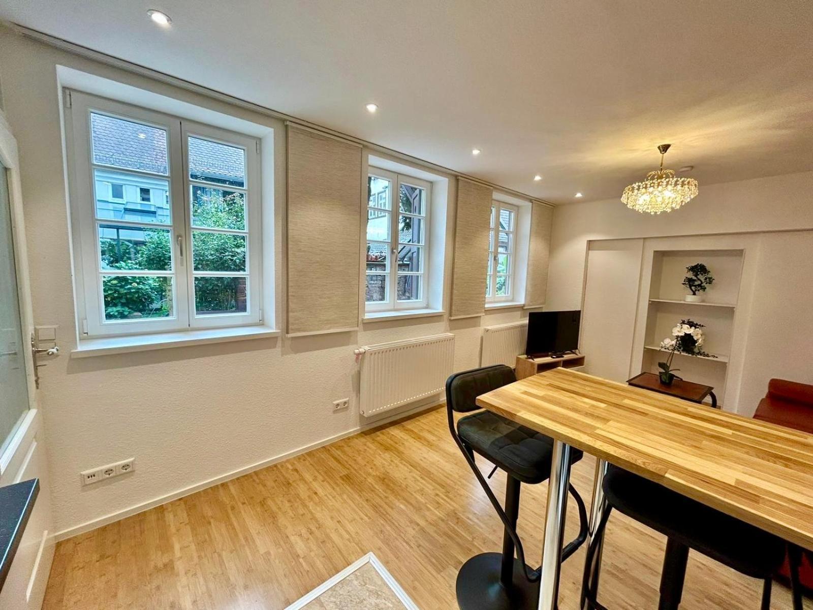 Exklusives Haus, Ruhig Gelegen Im Innenhof, Zentral, Lichtdurchflutet Zustellbett,Babybett Bei Bedarf Karlsruhe Bagian luar foto