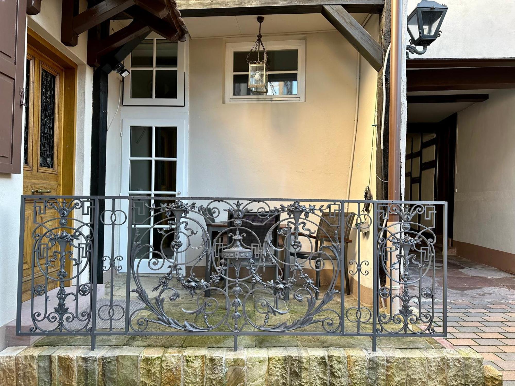 Exklusives Haus, Ruhig Gelegen Im Innenhof, Zentral, Lichtdurchflutet, Karlsruhe Bagian luar foto